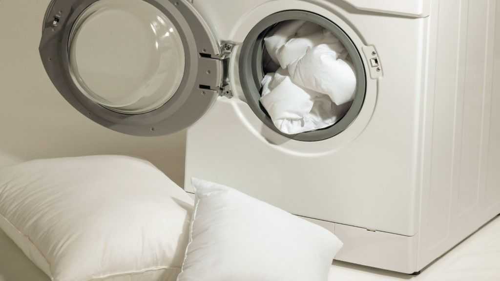 Как стирать подушки из холлофайбера в стиральной машине: все нюансы ухода за наполнителем