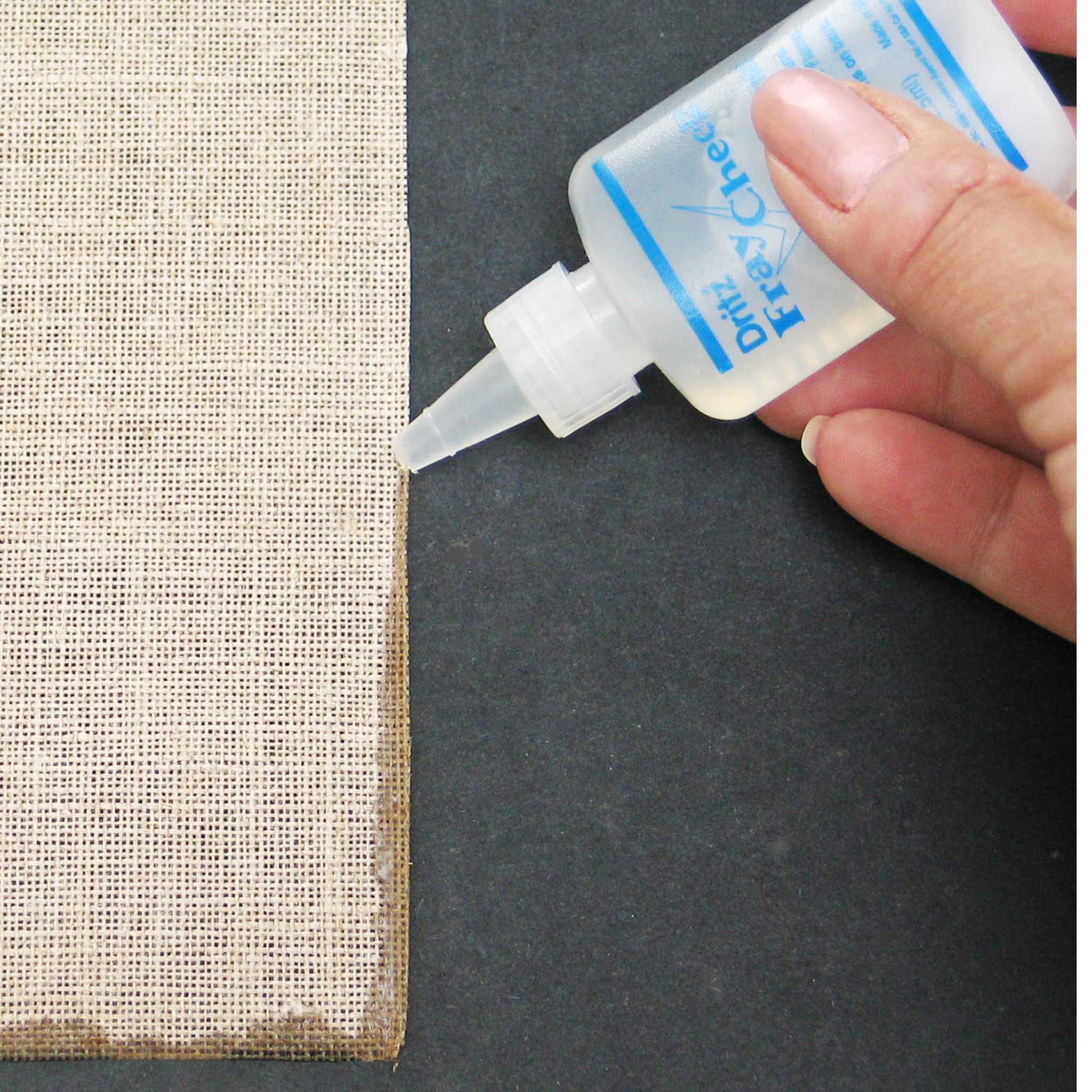 Аэрозольный клей для ткани — какой выбрать, как использовать при склеивании