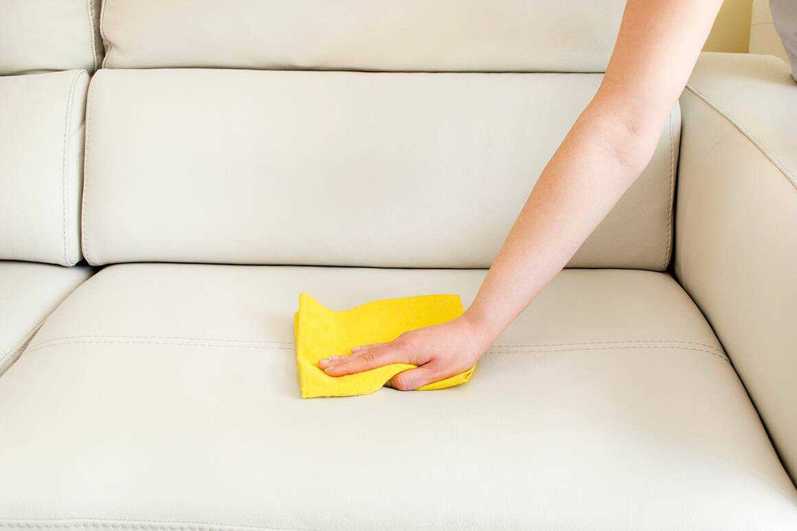 7 секретов чистки мягкой мебели в домашних условиях