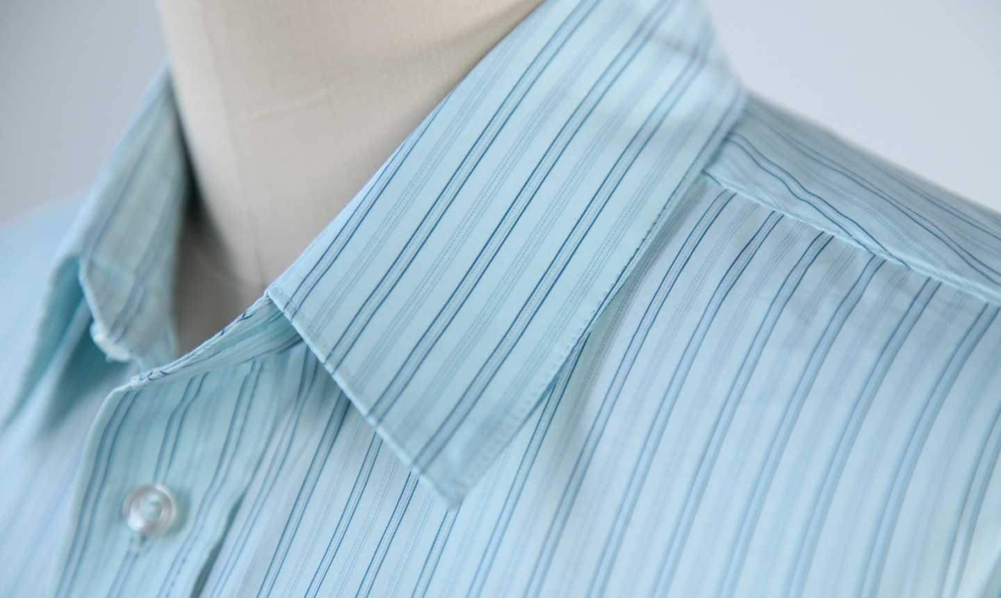 Как отстирать воротник рубашки (белой и цветной, мужской и женской) в домашних условиях от желтой полоски и эффективно отбелить ткань?