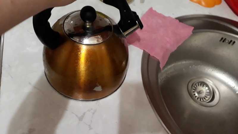 Чем и как почистить чайник из нержавейки: простой и легкий способ