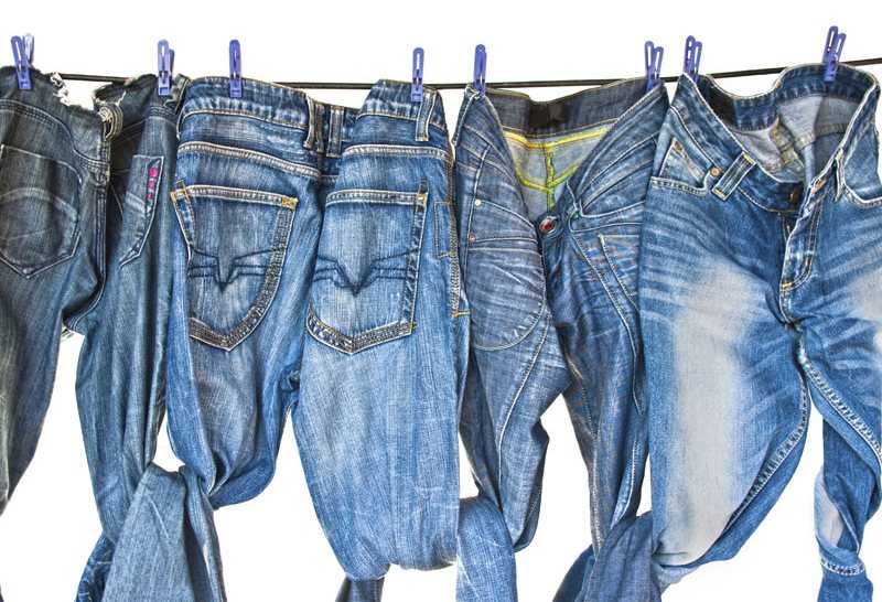 Чем и как самостоятельно покрасить джинсы: синька, краска для волос и другие красители
