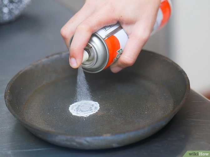 Как очистить чугунную сковороду от нагара и ржавчины в домашних условиях