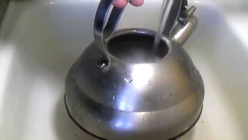 Как отмыть жир на чайнике снаружи