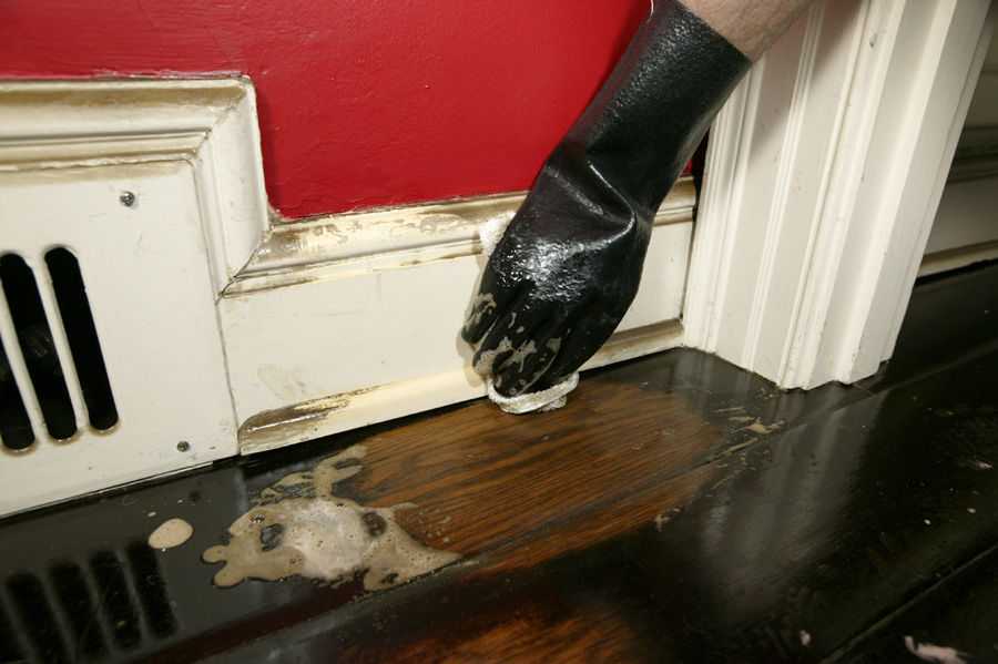 Как избавиться от запаха гари в квартире: проветривание, уборка и ароматизаторы