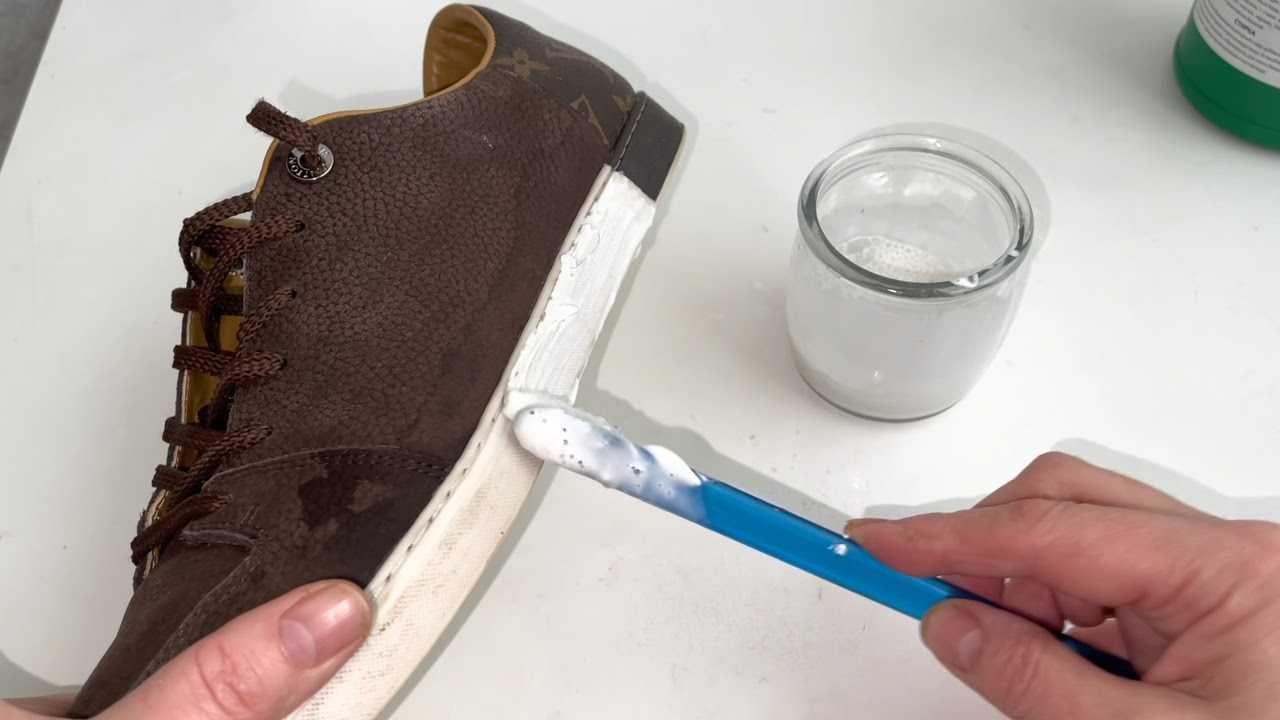 Как чистить обувь из нубука? правила ухода за нубуковыми изделиями