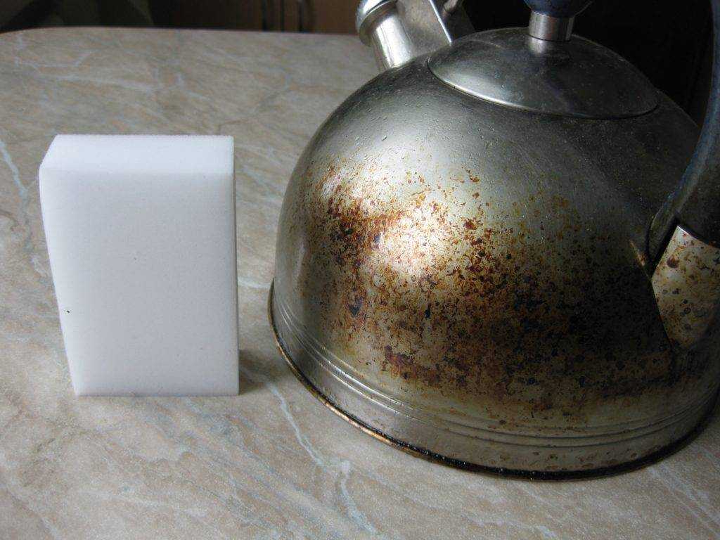 Как помыть электрический чайник (почистить, отмыть электрочайник) — от накипи, снаружи, внутри, стеклянный, перед первым использованием, содой, из нержавейки, содой, уксусом, в посудомойке